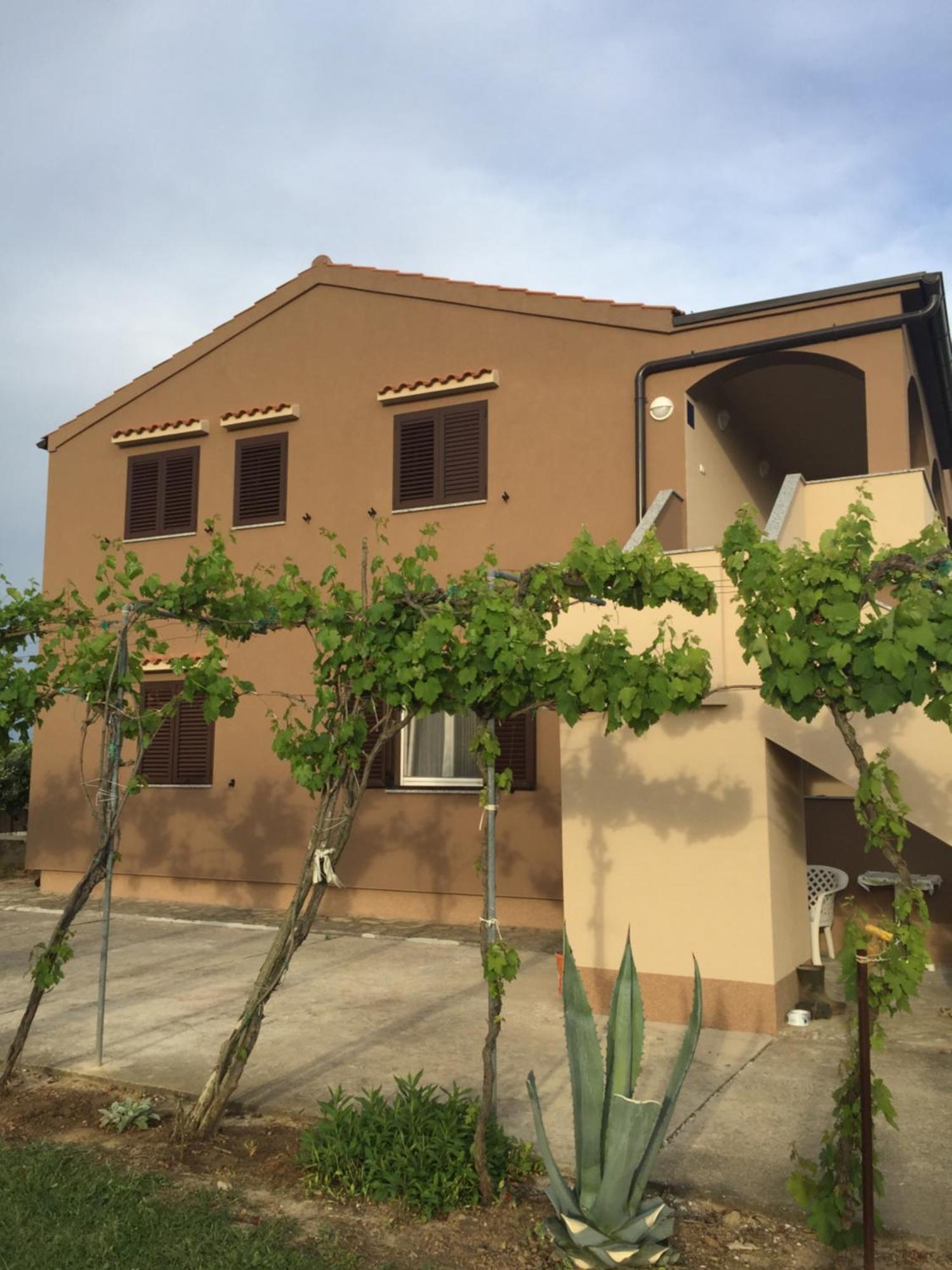 Apartments Anka Nin Exterior photo